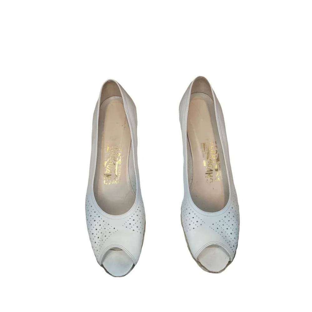 Vintage Salvatore Ferragamo White Leather Wedge Sandals Women Sz 8.5 N Open‎ Toe